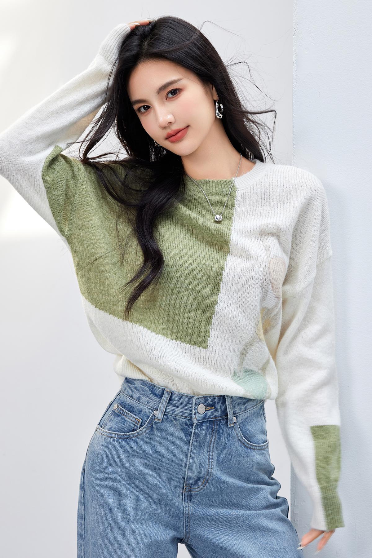 Artistic Collaboration Loose Soft Knit Sweater for Women, Round Neck Knit Top