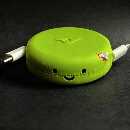 ✨ Auto-Retract Cable Organizer & Charging Hub🎁Tidy Your Tech, Simplify Your Life.