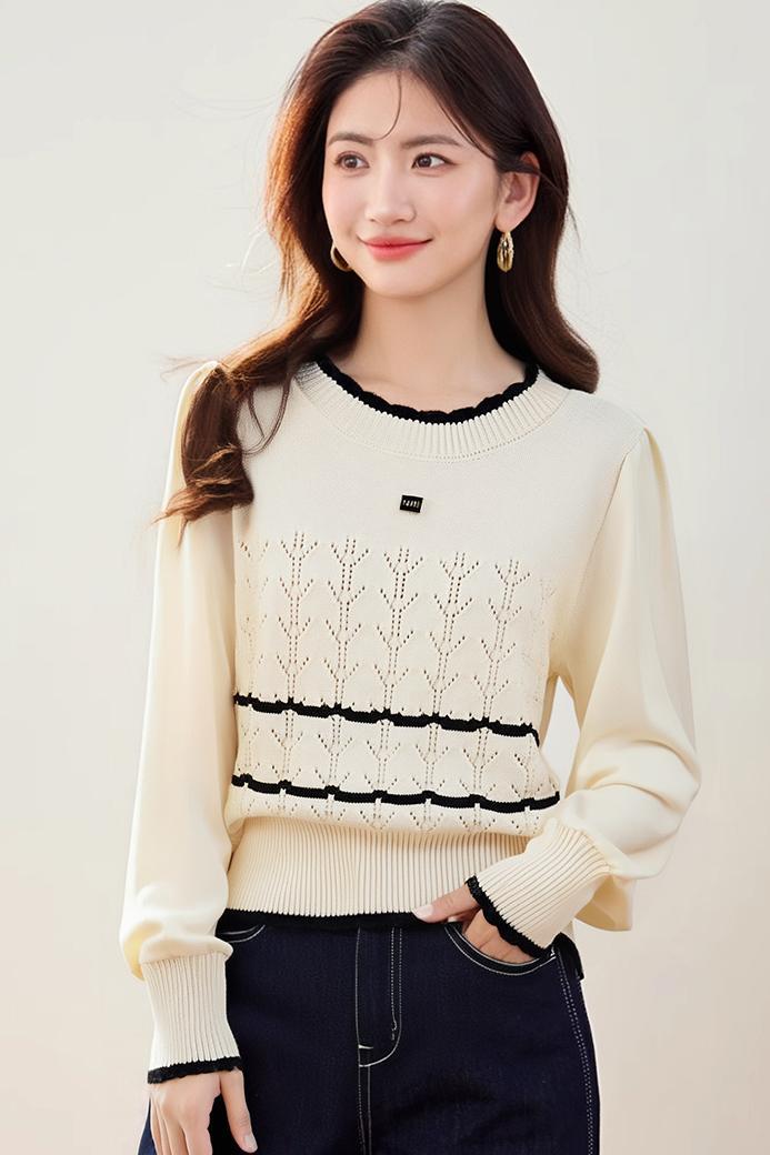 Fashionable style Color-blocked Knit Sweater with Round Neck, Slim Fit, French Chic Design